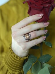 Tuja brązowa - pierścionek srebrny