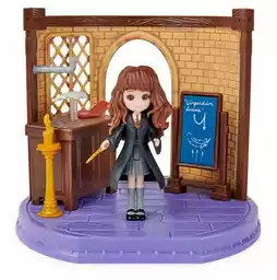 Harry Potter Wizarding World Klasa zaklęć z figurką Hermiony Granger