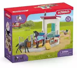 SCHLEICH Zestaw figurek Boks dla koni z klaczą i źrebakiem 42611