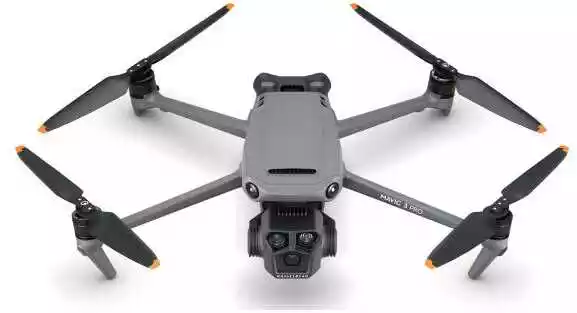 DJI Mavic 3 Pro Fly More Combo Dron DJI RC PRO