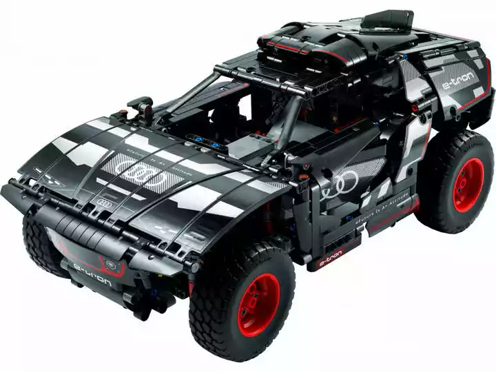 Lego Technic Audi RS Q e-tron 42160